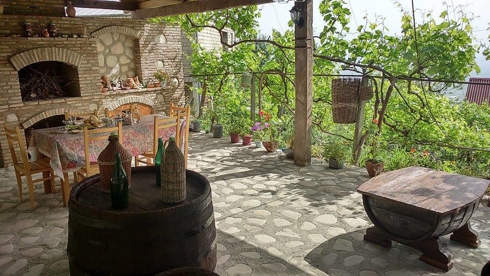 Guest House Kusika Sighnaghi Ngoại thất bức ảnh