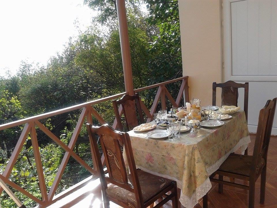 Guest House Kusika Sighnaghi Ngoại thất bức ảnh