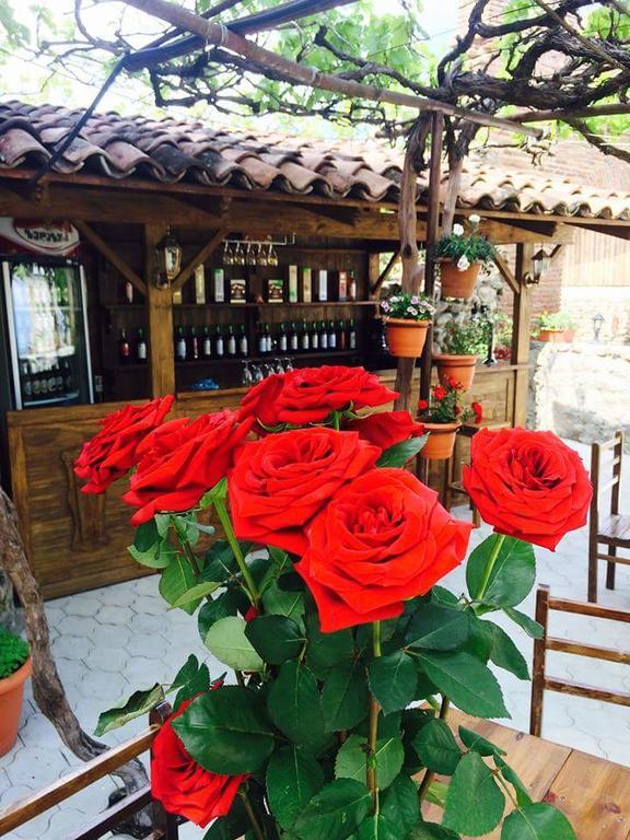 Guest House Kusika Sighnaghi Ngoại thất bức ảnh