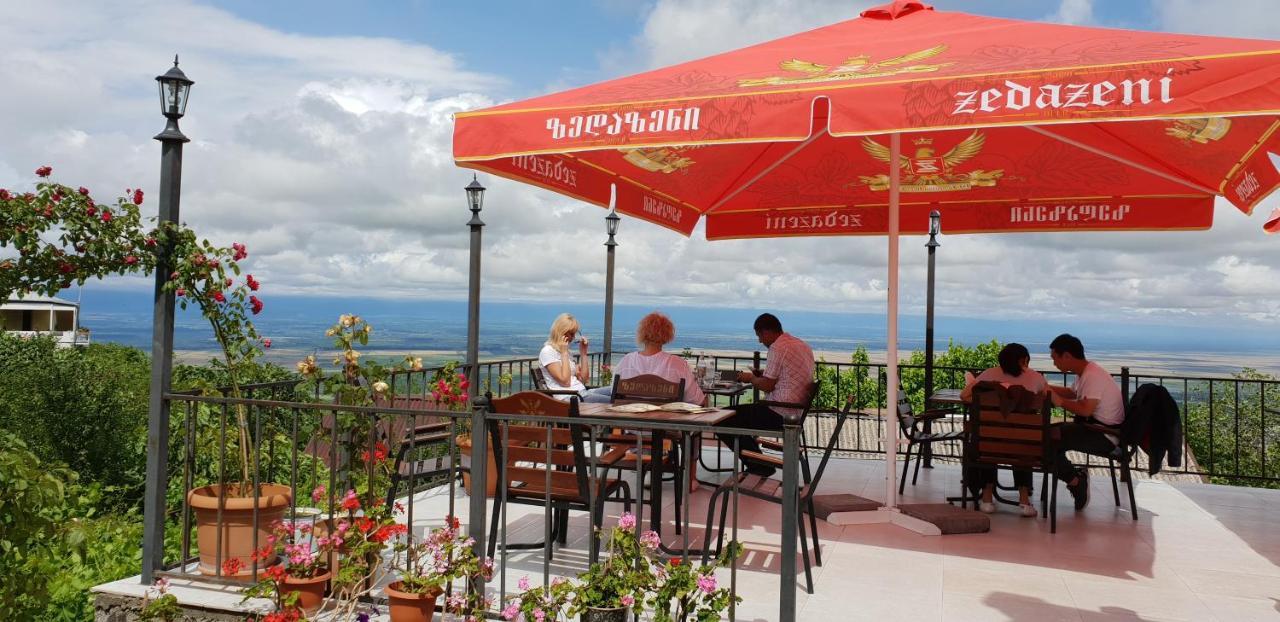 Guest House Kusika Sighnaghi Ngoại thất bức ảnh